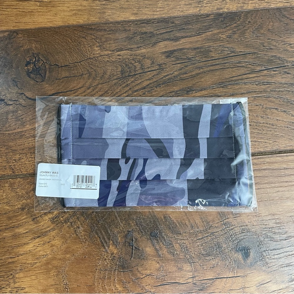 Johnny Was Camo Face Mask with Filter Pocket - NEW